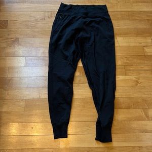 Athleta Venice joggers, size medium tall (black)